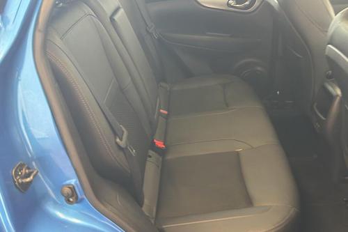 Nissan QASHQAI Photo at-7cd1e579b0034c9ba5edc2d5b643a2e5.jpg