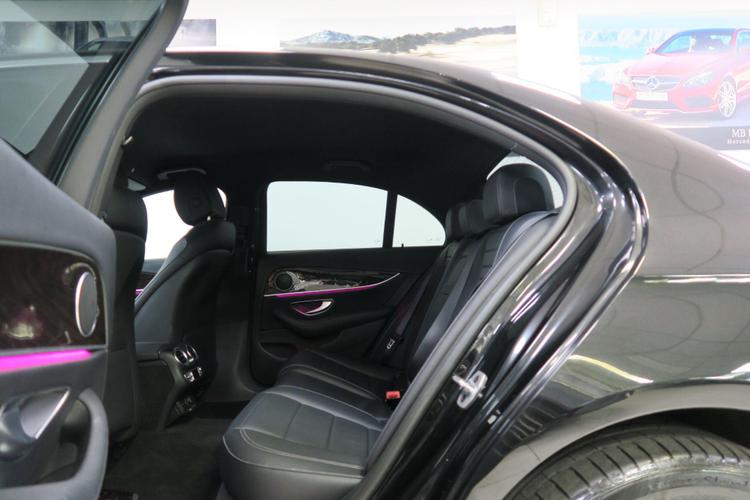 Used Mercedes-Benz E Class LR71NDU 11