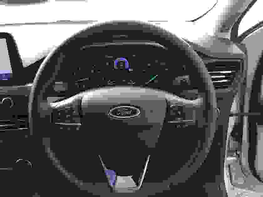 Ford Focus Photo at-7d3eca0c0a504b59980e5562b39389ca.jpg