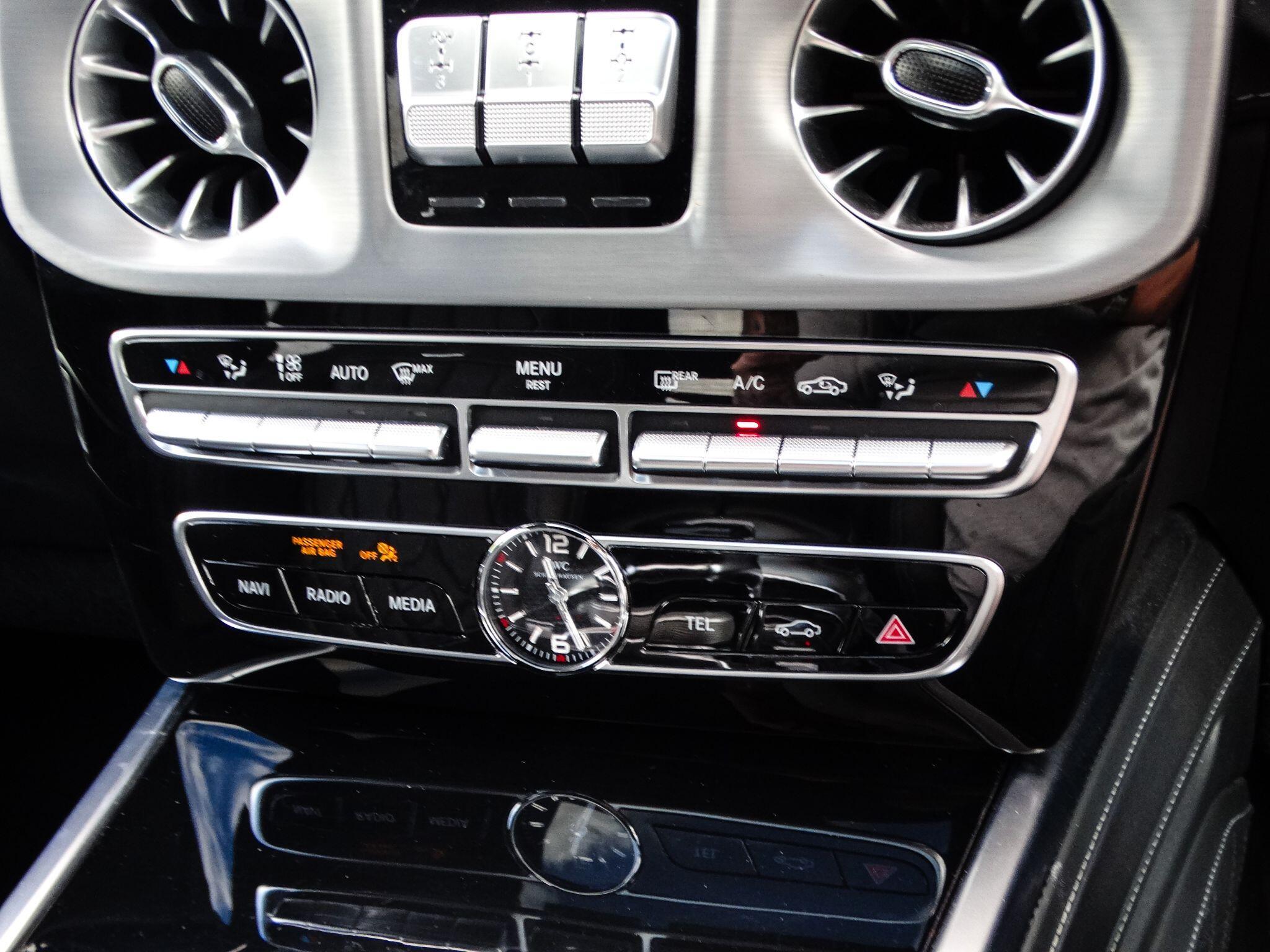 Mercedes-Benz G Class 4.0 G63 V8 BiTurbo AMG SpdS+9GT 4MATIC Euro 6 (s/s) 5dr — photo 46