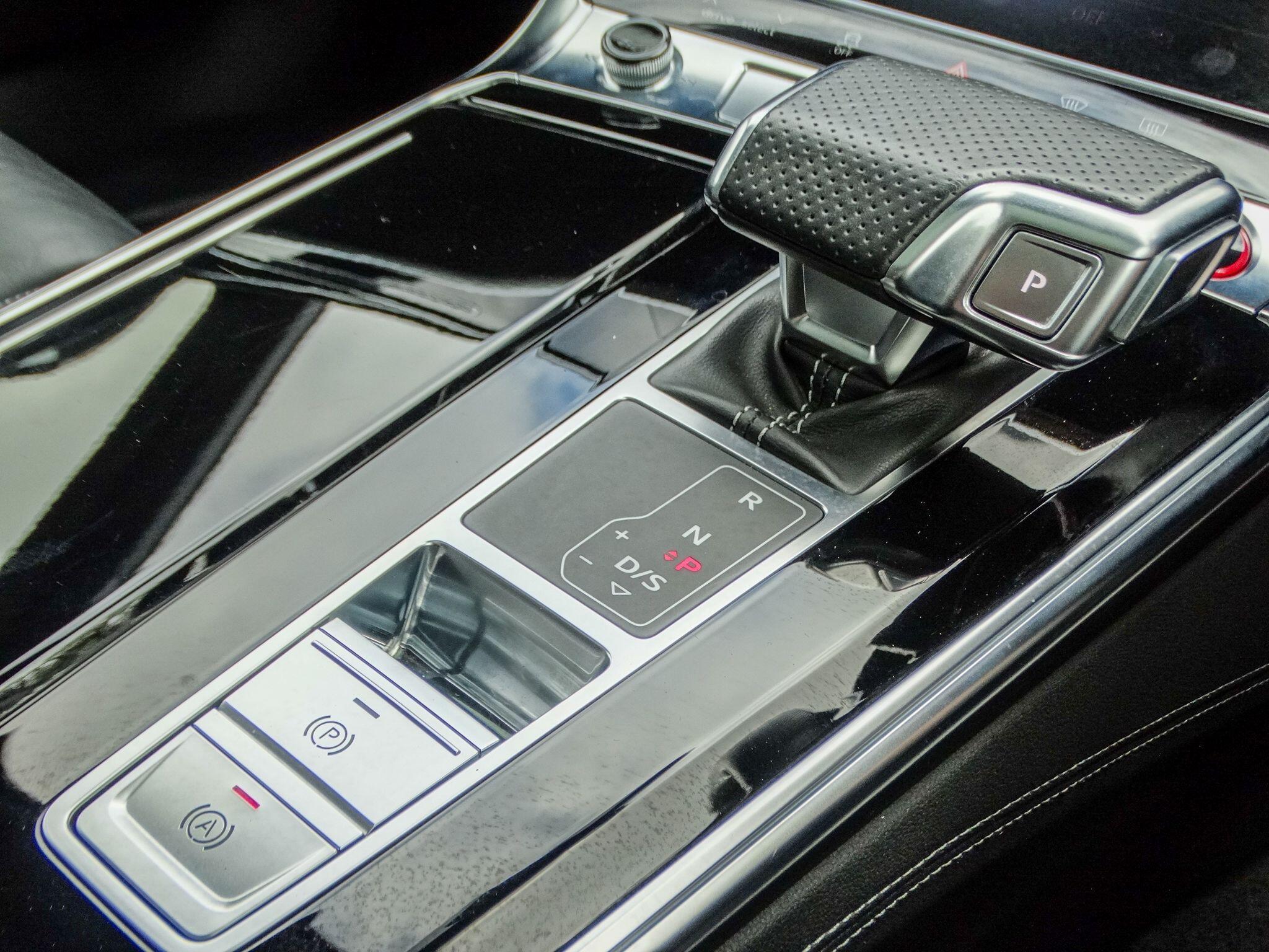 Audi RS6 Avant 4.0 TFSI V8 Vorsprung Estate 5dr Petrol Tiptronic quattro Euro 6 (s/s) (600 ps) — photo 40
