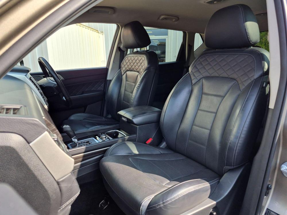 SsangYong Rexton Photo at-7d8586e6a88b4079a4226488e78038cf.jpg