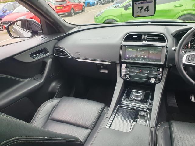 Used Jaguar F-PACE YA69ZDF 28