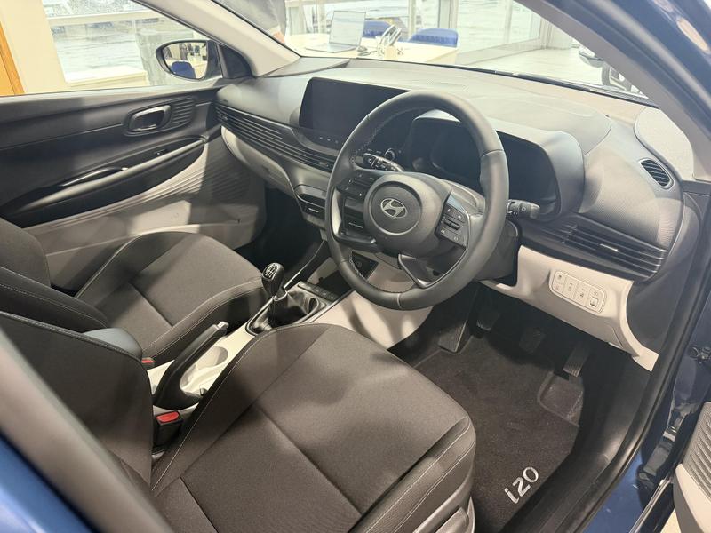 Hyundai i20 Photo at-7dab7facbc414d73ba22a2cda65ee024.jpg