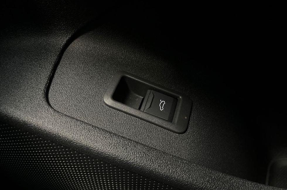 Audi A6 Photo at-7dcf56c8d022469a99577dd0565b3063.jpg