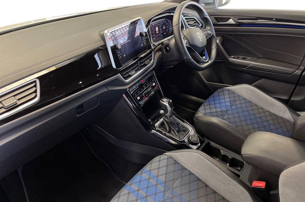 Volkswagen T-Roc Photo at-7dcfadc1a758462bb5942a022d057d88.jpg