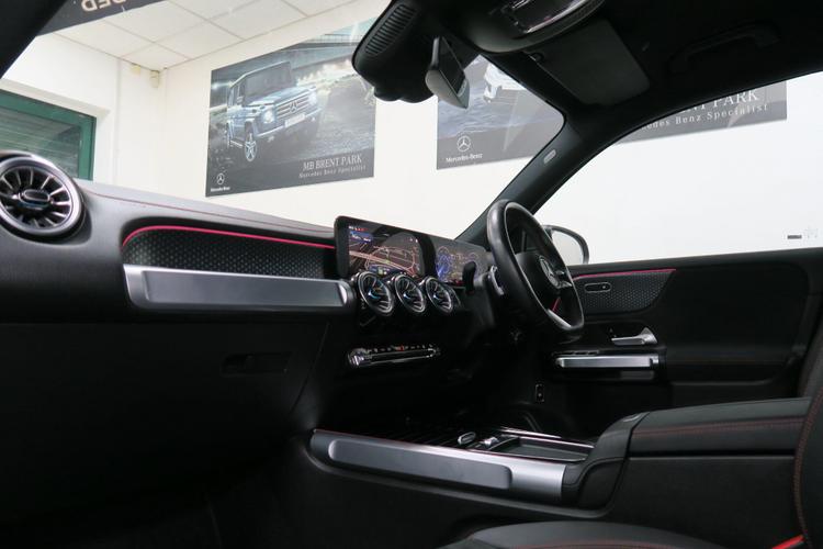 Used Mercedes-Benz EQB YO24VBF 8