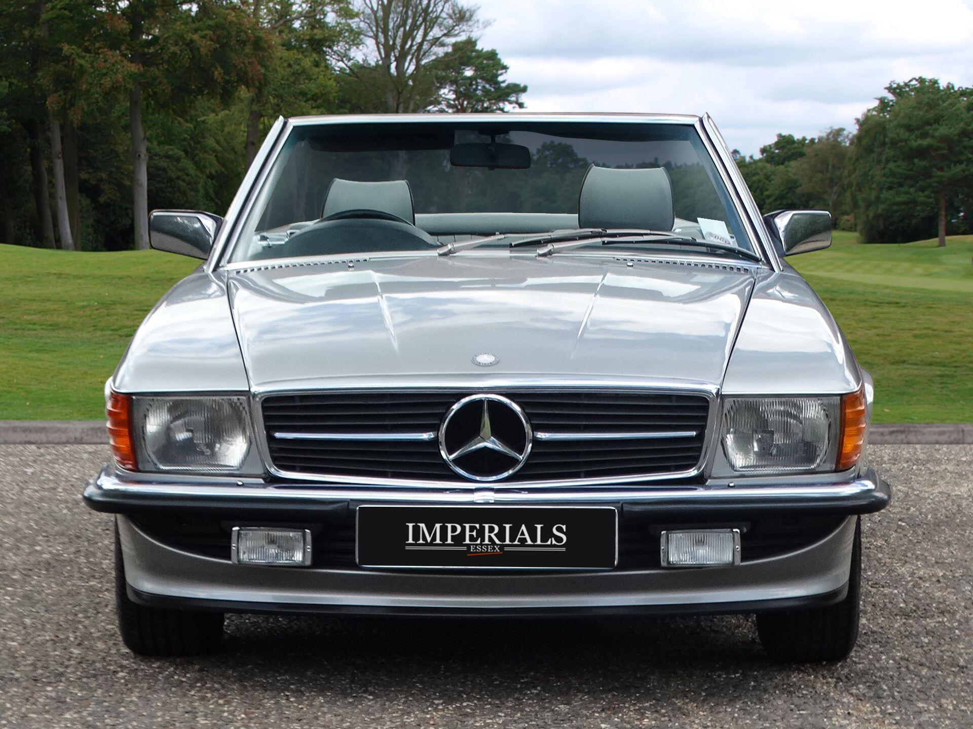 Mercedes-Benz 500 SL — photo 13