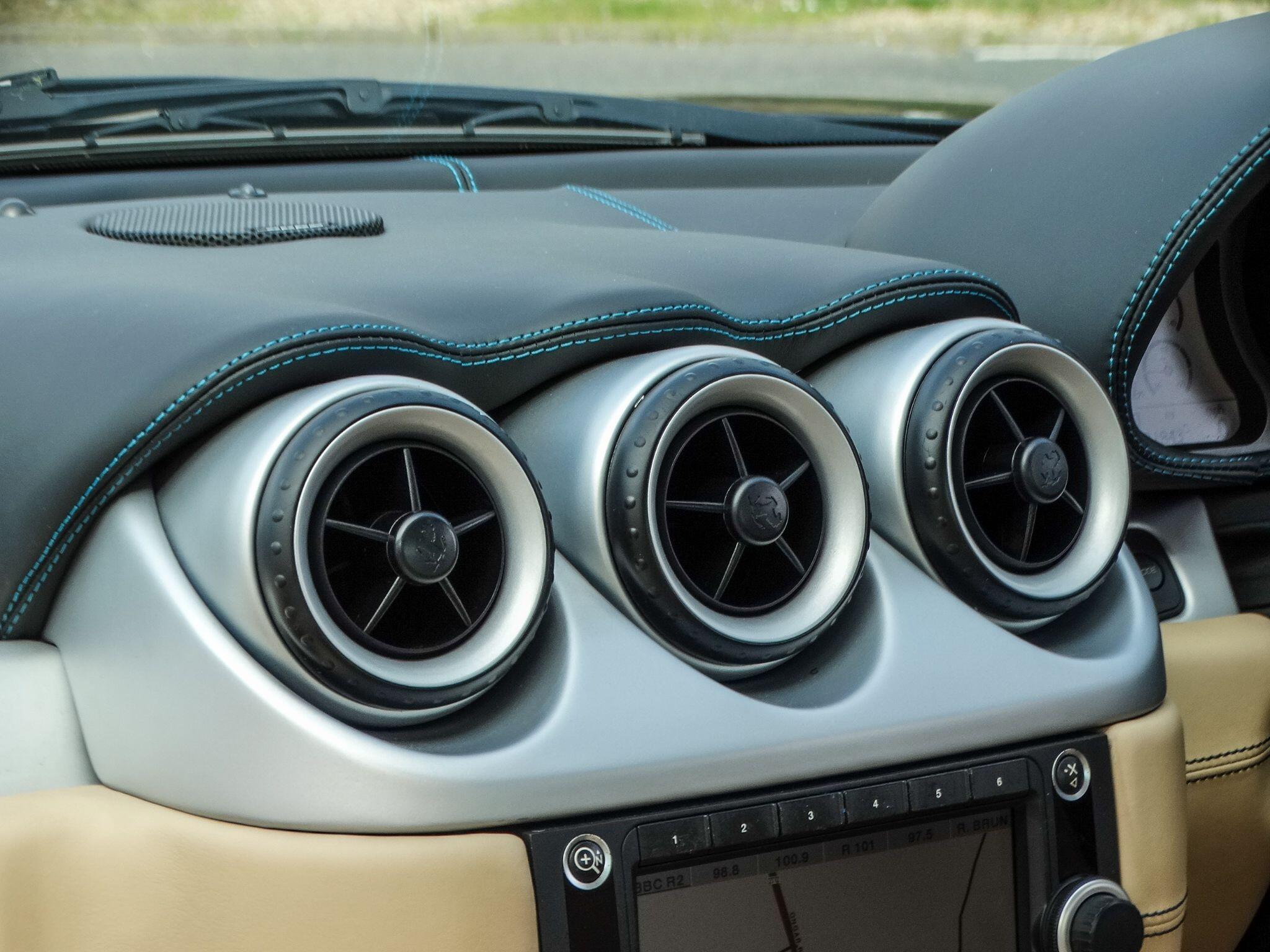 Ferrari 612 5.7 Scaglietti FI Coupe 2dr Petrol Automatic (475 g/km, 532 bhp) — photo 19