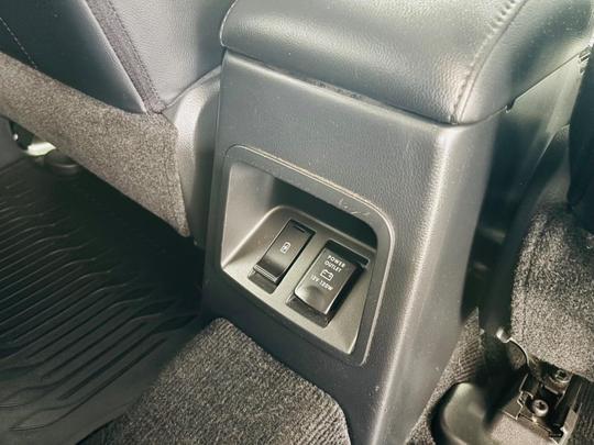 Mitsubishi Shogun Sport Photo at-7df03c856aee421b9b9c3844a6433cab.jpg