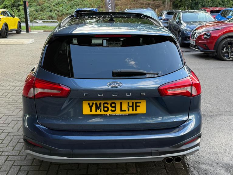 Used Ford Focus YM69LHF 5