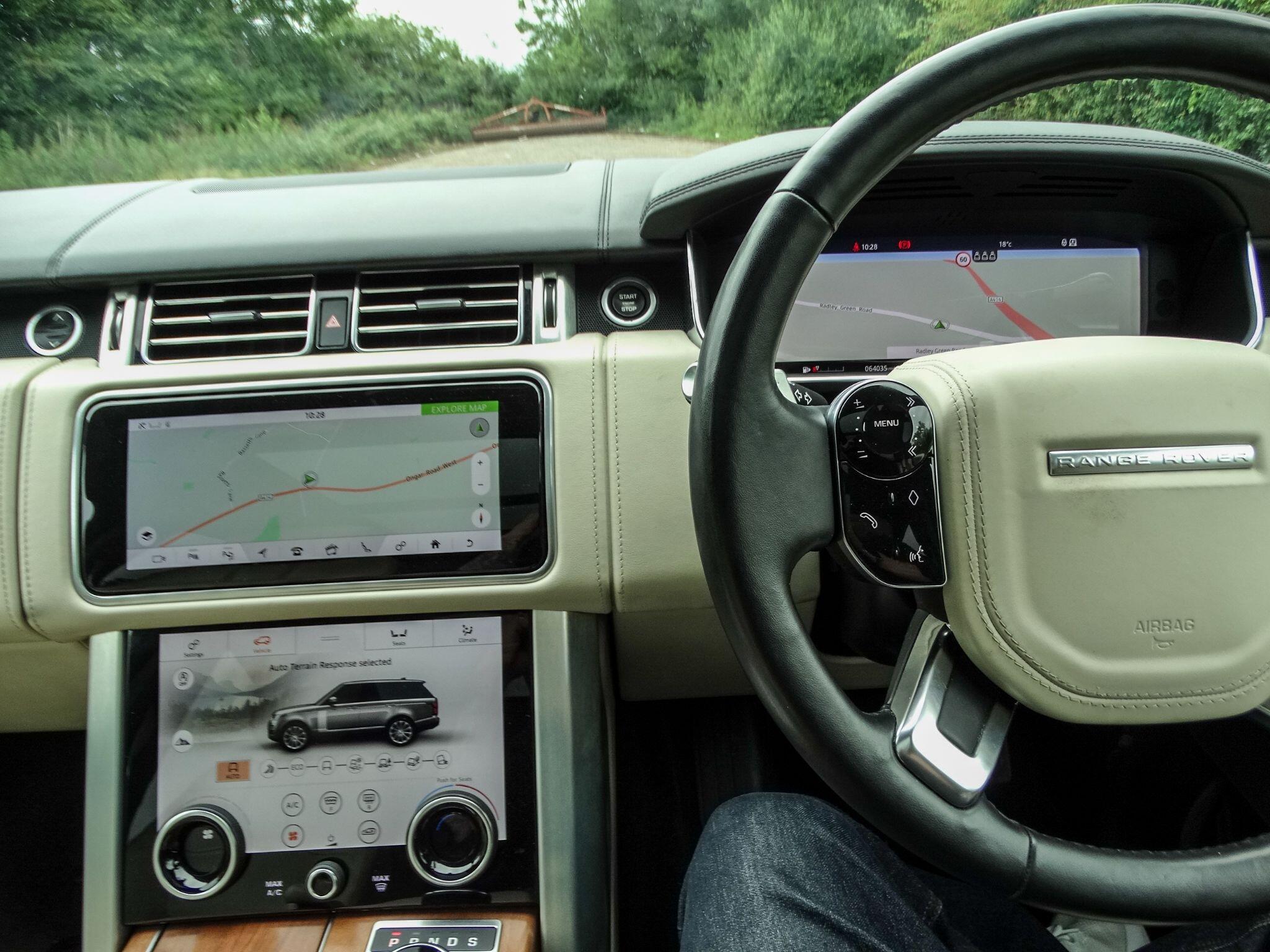 LAND ROVER RANGE ROVER 3.0 SD V6 AUTOBIOGRAPHY AUTO 4WD EURO 6 S S 5DR PAN...