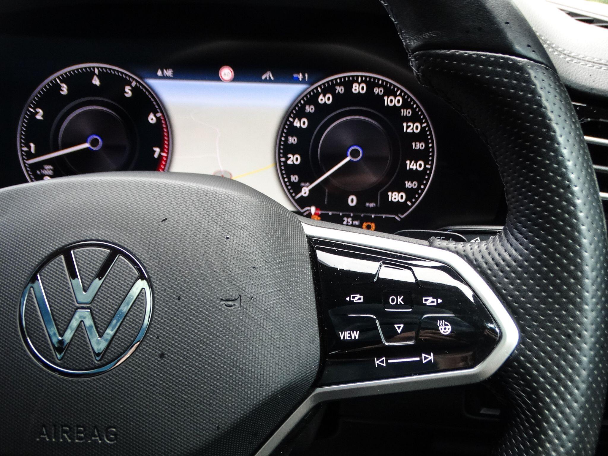 Volkswagen Touareg 3.0 TSI V6 Black Edition Tiptronic 4Motion Euro 6 (s/s) 5dr — photo 33