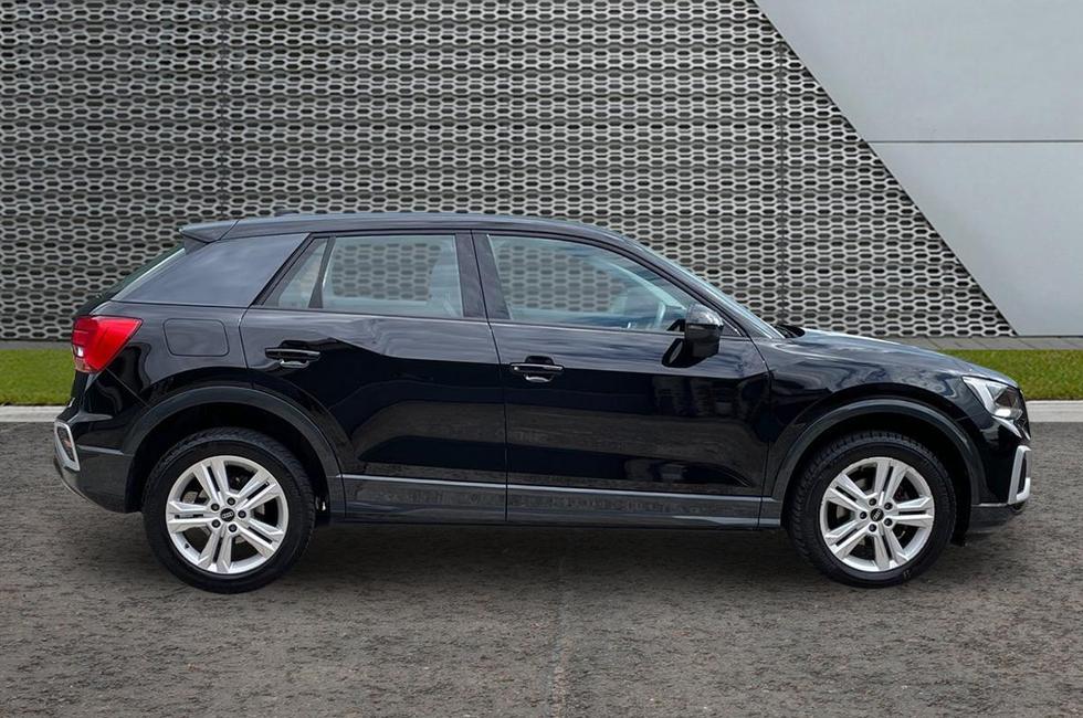 Audi Q2 Photo at-7e4615f8c00942f7b64ebad8214b9399.jpg