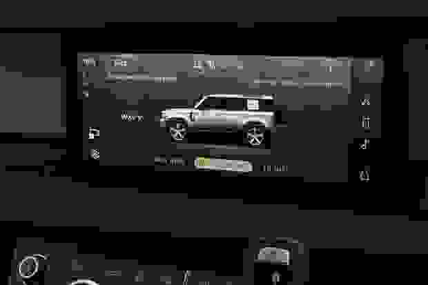Land Rover DEFENDER Photo at-7e46892d531c4147bb8b37d6c13a10e1.jpg