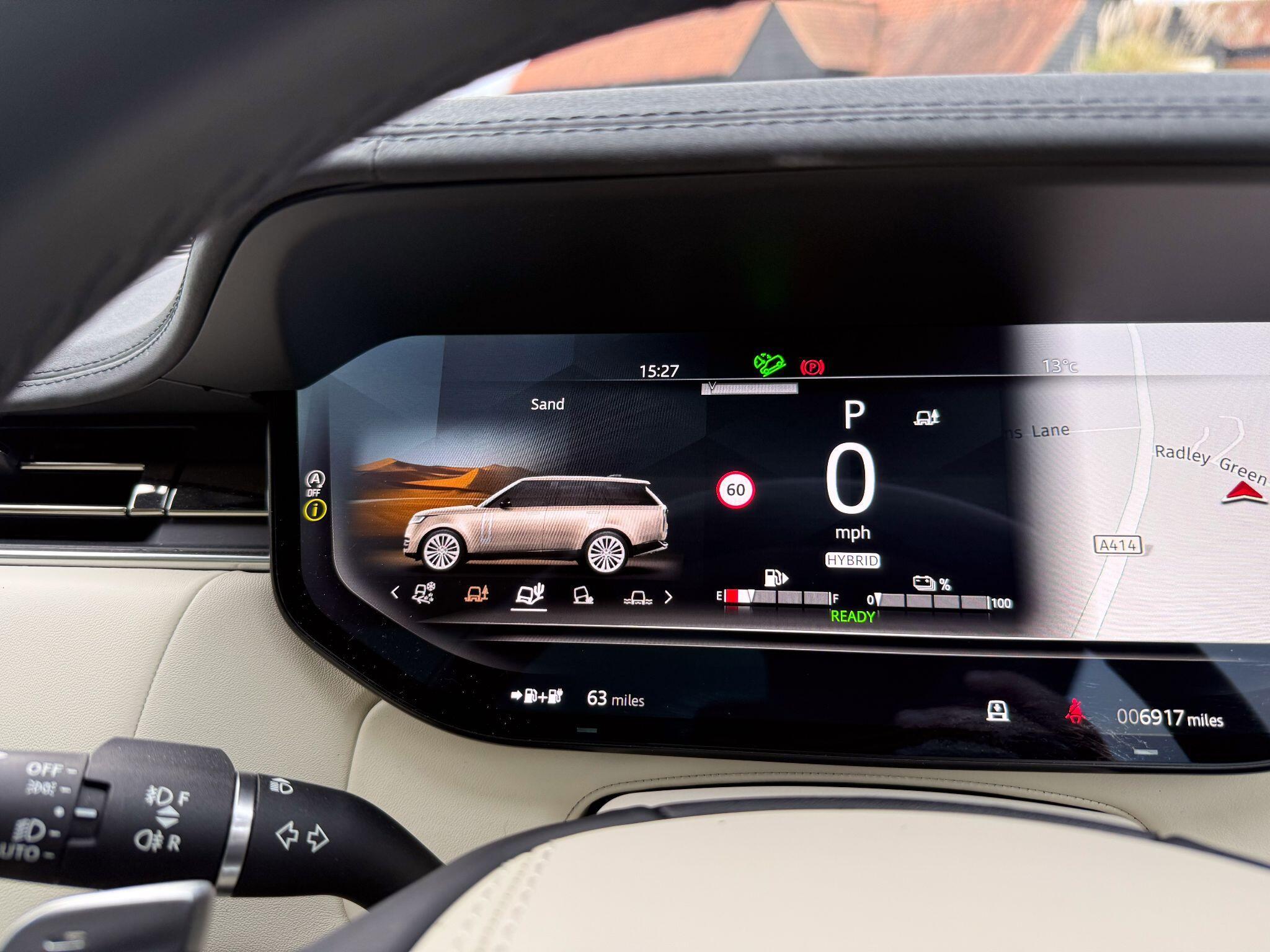 Land Rover Range Rover 3.0 P440e 38.2kWh SE SUV 5dr Petrol Plug-in Hybrid Auto 4WD Euro 6 (s/s) (440 ps) — photo 23