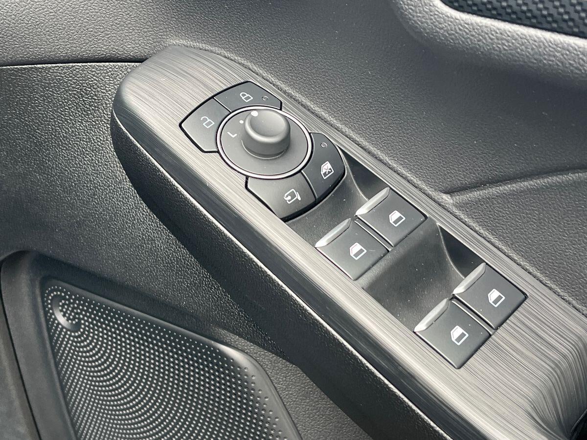 Ford Kuga Photo 28