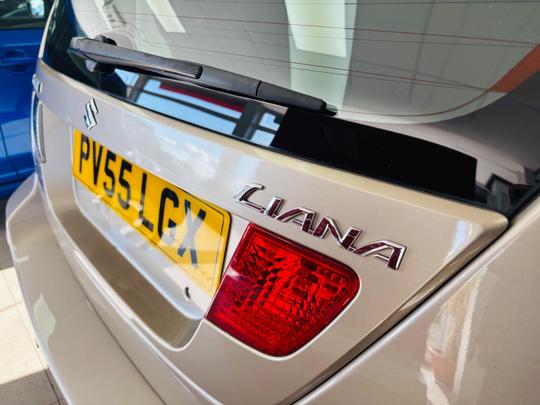 Suzuki Liana Photo at-7ede3b95aabd4af2a24ab132100772a0.jpg