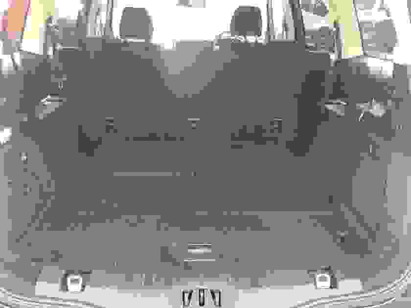 Ford Galaxy Photo at-7ee70f2386294754a209382186b3b71e.jpg