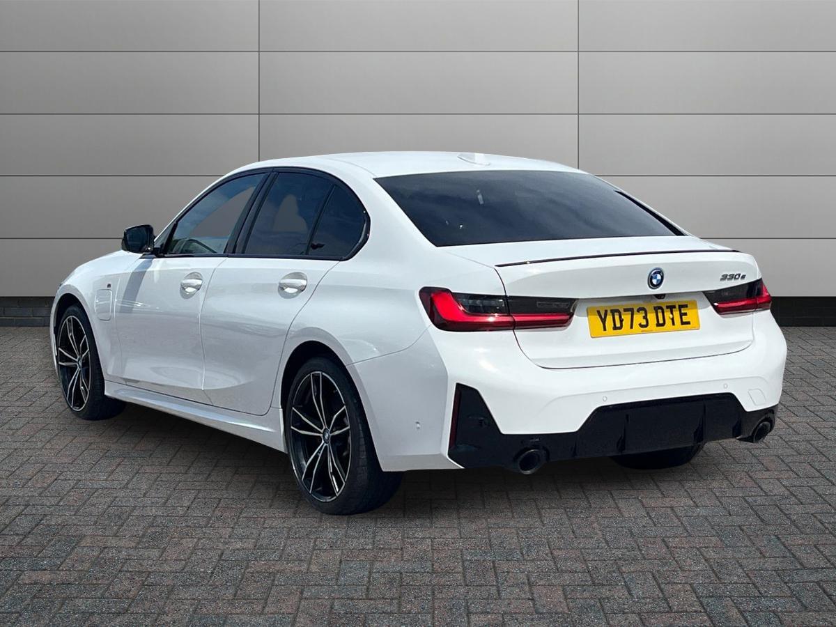 BMW 3 Series Photo 1