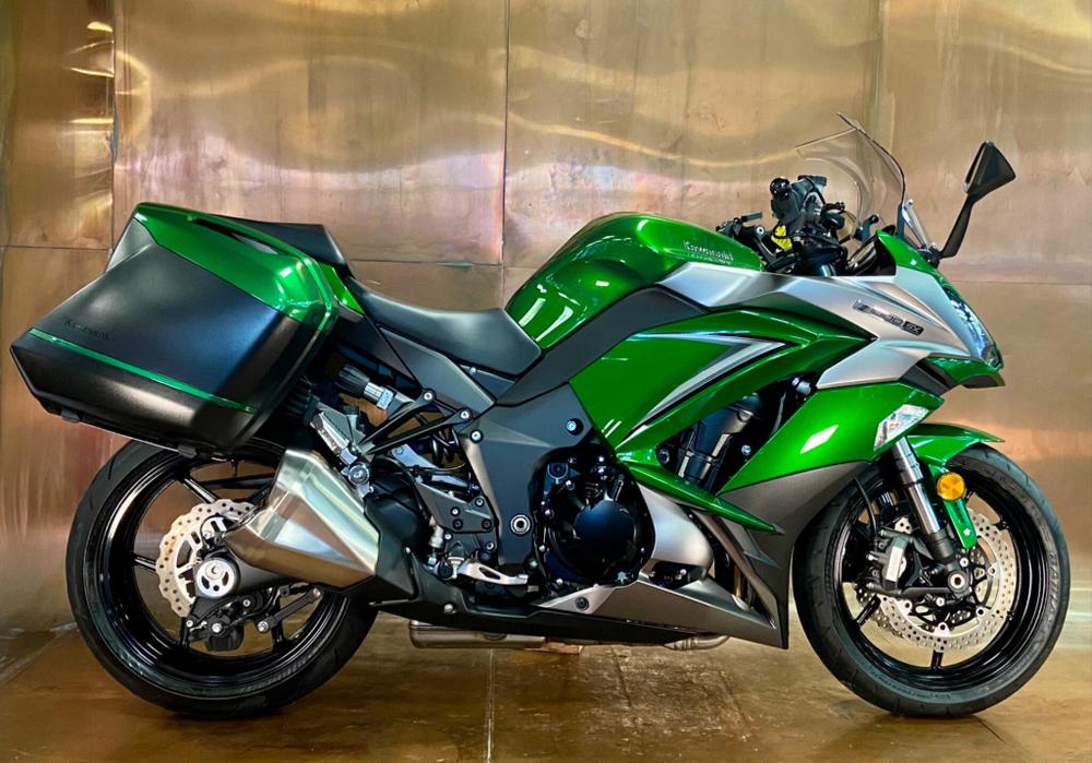 Kawasaki Z1000 SX Photo at-7efbc8e50d8947f480d188065313f909.jpg