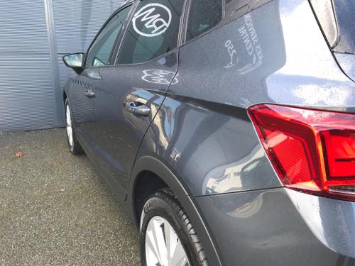 SEAT Arona Photo at-7f05528ef35d4bb3aa79a67d97ef354e.jpg