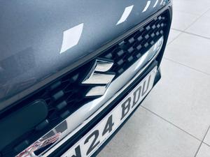 Suzuki Swift Photo 11