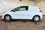 Ford FIESTA Photo 4