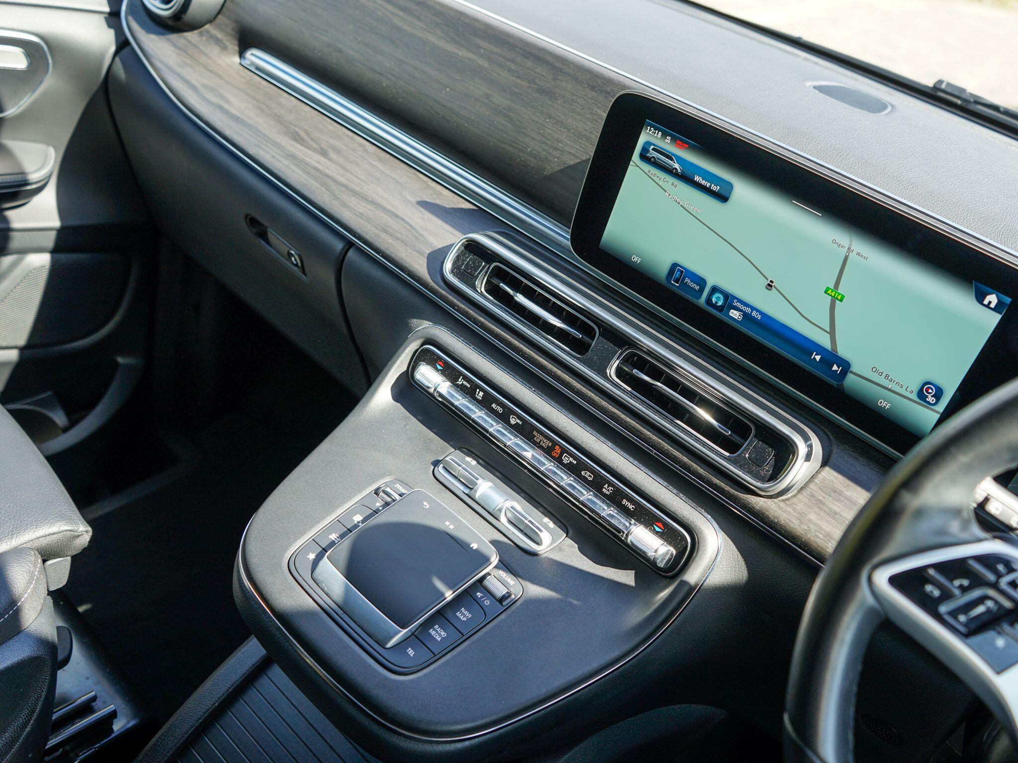 Mercedes-Benz V Class 2.0 V300d Premium G-Tronic+ Euro 6 (s/s) 5dr (8 Seat Extra Long) — photo 6