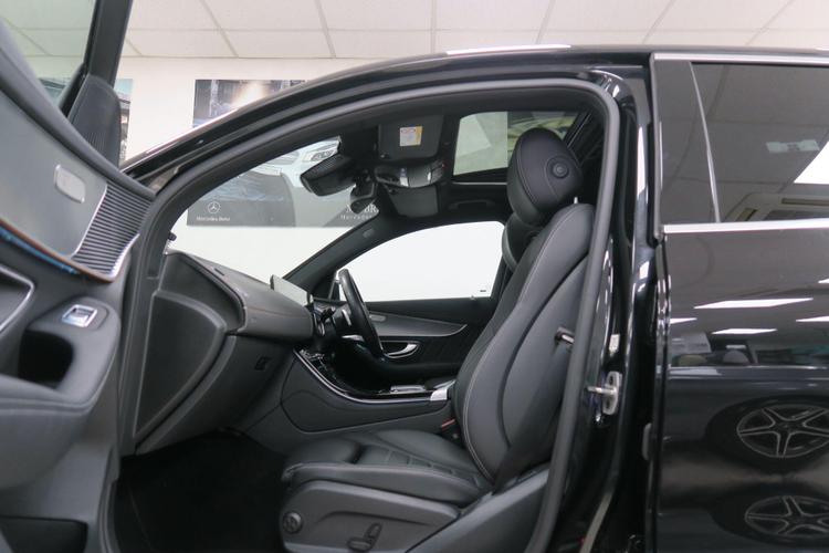Used Mercedes-Benz EQC LR72ZFE 10