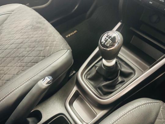 Suzuki Vitara Photo at-7f4e4d3eb52148ee820748e1c8620bbb.jpg