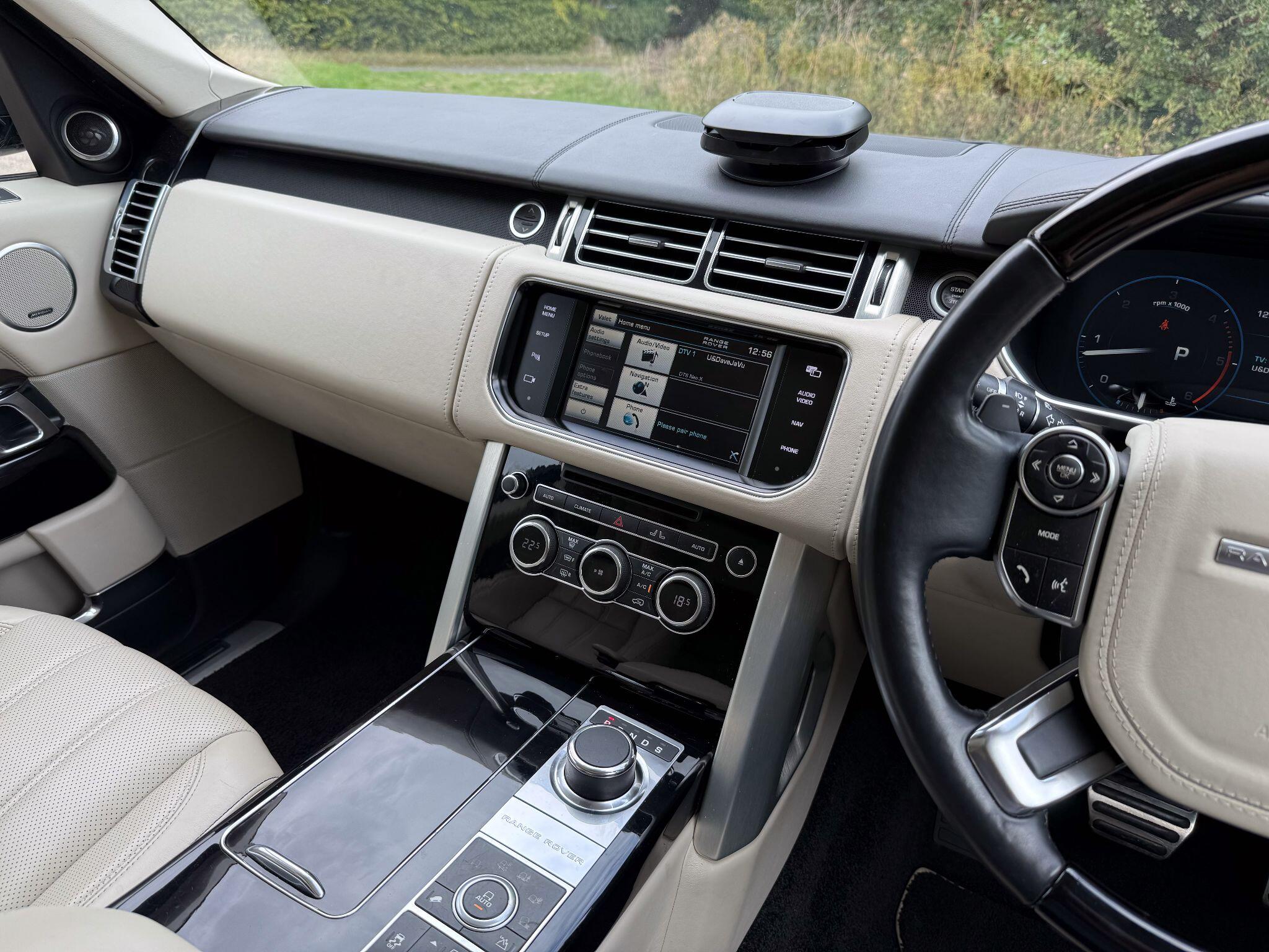 Land Rover Range Rover 4.4 SD V8 Autobiography Auto 4WD Euro 5 5dr — photo 6