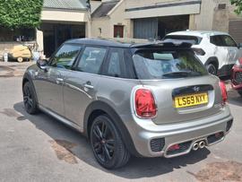 MINI Hatch Photo 3