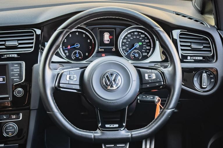 Used Volkswagen Golf DA66WMW 28