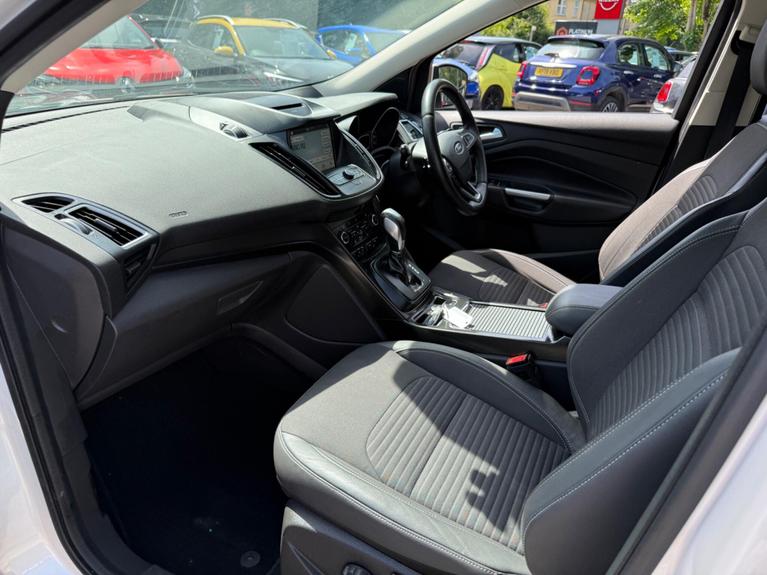 Used Ford Kuga ET68EHG 27