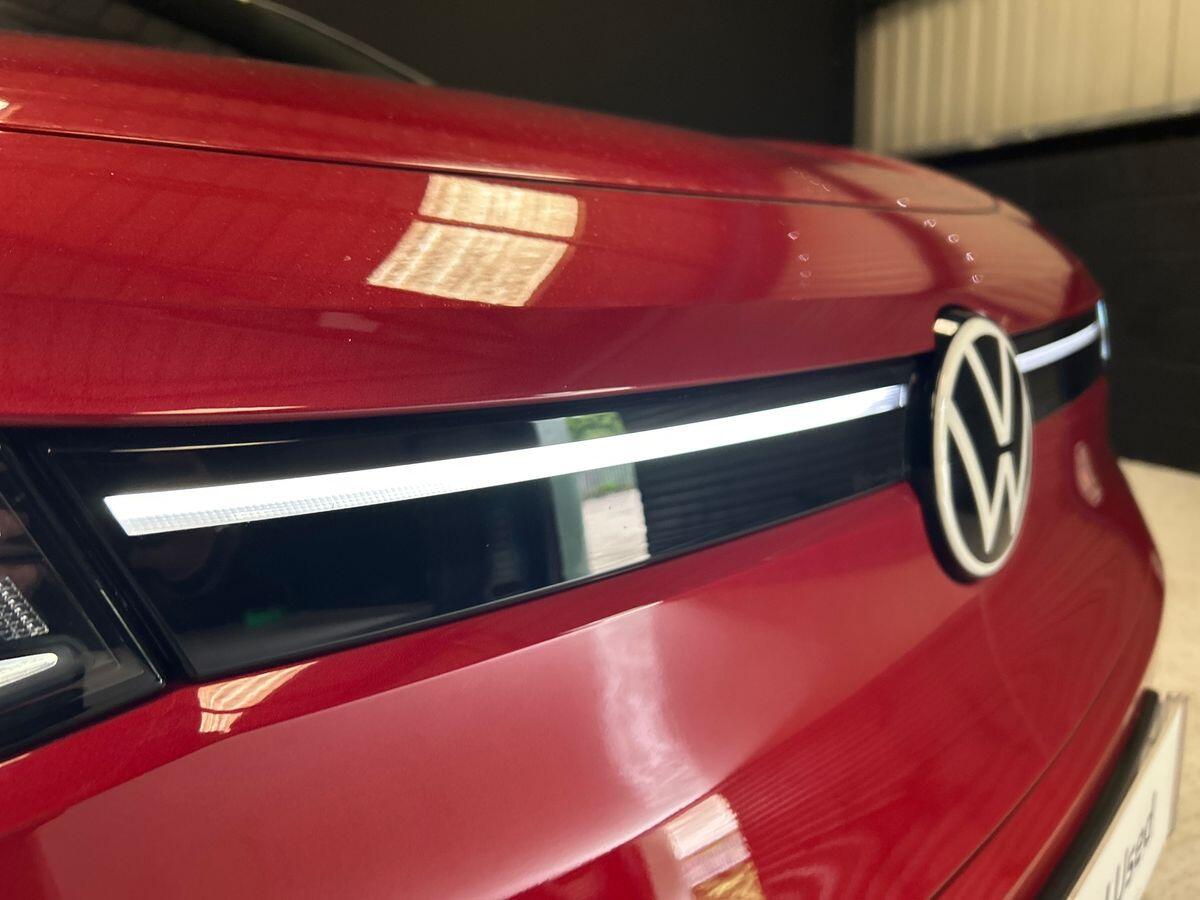 Volkswagen ID.4 Photo at-7f8679f018944dadb447bf4cc76ab22f.jpg