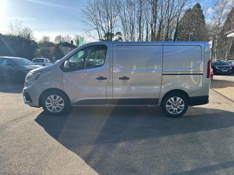 Used Renault Trafic DL72FEG 4