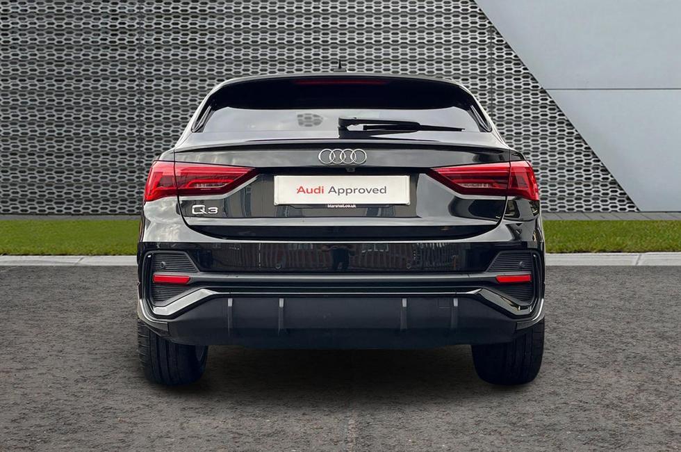 Audi Q3 Photo at-7f92d96ef9a54af09f3db8a004b5f39a.jpg