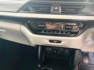 Suzuki Swift Photo 39