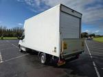 Mercedes-Benz Sprinter Photo 4