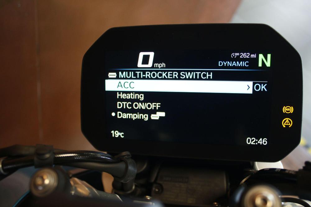BMW R 1300 R Photo at-7fc8360f6b124f6ab9ba1f6eda90507d.jpg