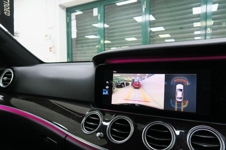 Used Mercedes-Benz E Class LR71NDU 15