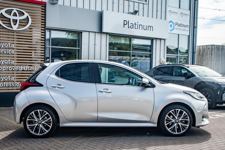 Used Toyota Yaris WU24OPR 3