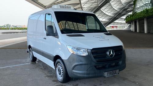 Mercedes-Benz Sprinter Photo at-7ff182433554492cbf2448abf592d462.jpg