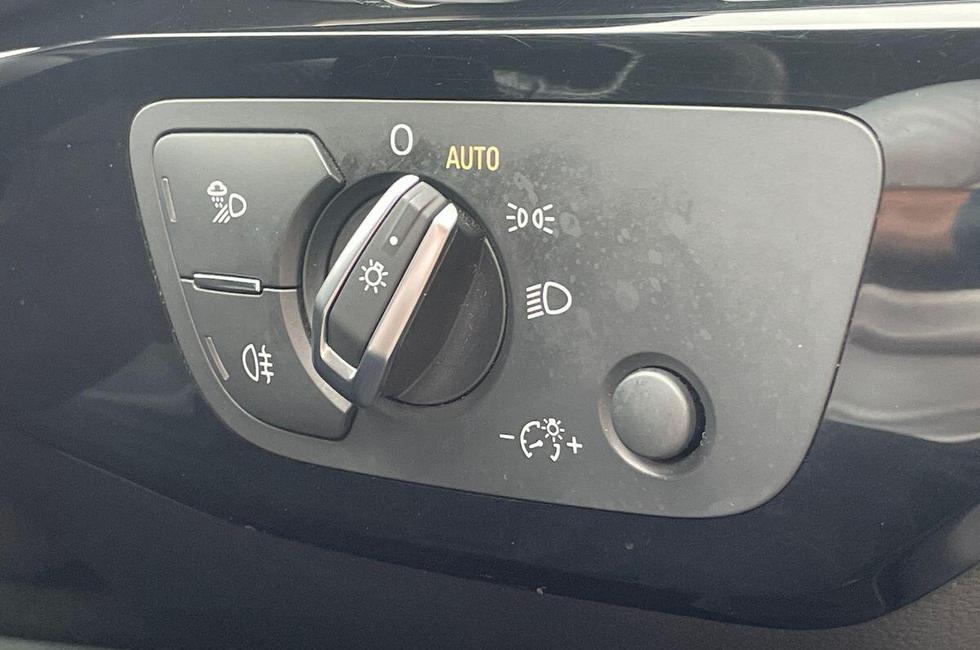 Audi A5 Photo at-8027ce6ee93c491a943c497ecd821693.jpg