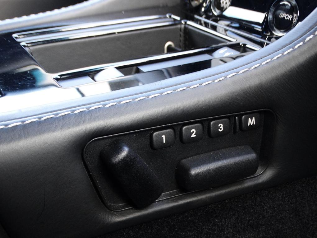 Used Aston Martin DB9 LJ60ETX 17