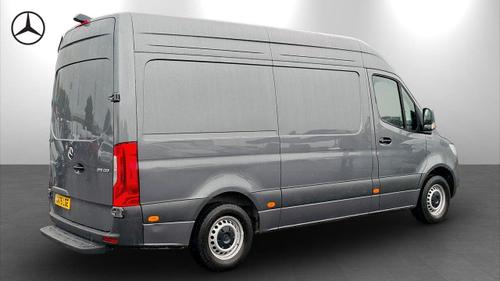 Mercedes-Benz Sprinter Photo at-807578991b2b45429005fba275bb34a0.jpg