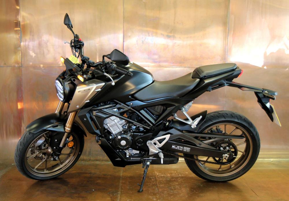 Honda CB125R Photo at-808b2948b8de46a781d17042f0b3fcc0.jpg