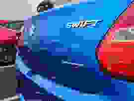 Suzuki SWIFT Photo 4