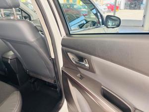 Suzuki S-Cross Photo 24